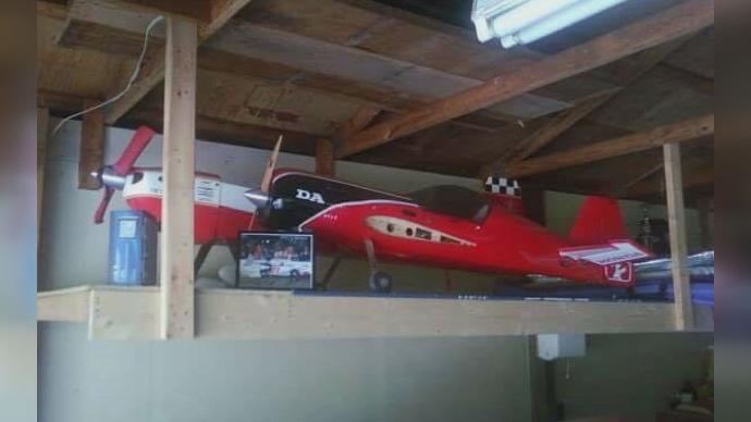 stolen+rc+planes.jpg